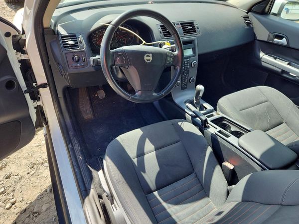 2012 VOLVO C30