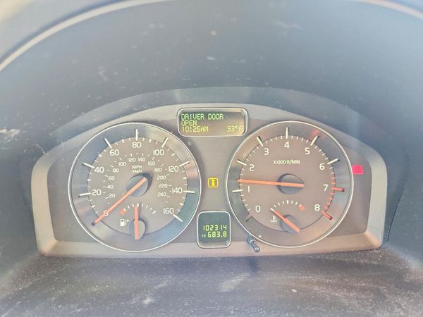 2012 VOLVO C30