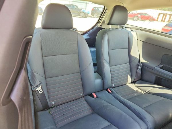2012 VOLVO C30