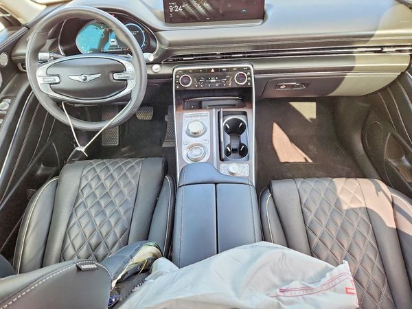 2024 GENESIS GV80