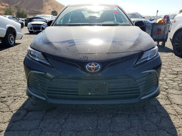 2021 TOYOTA CAMRY