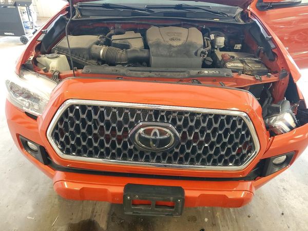 2018 TOYOTA TACOMA