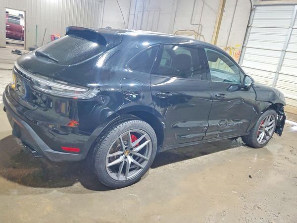 2022 PORSCHE MACAN S