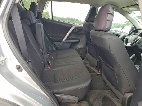2016 TOYOTA RAV4 LE (X Grade)