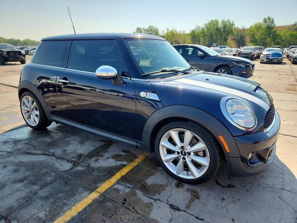 2013 MINI COOPER