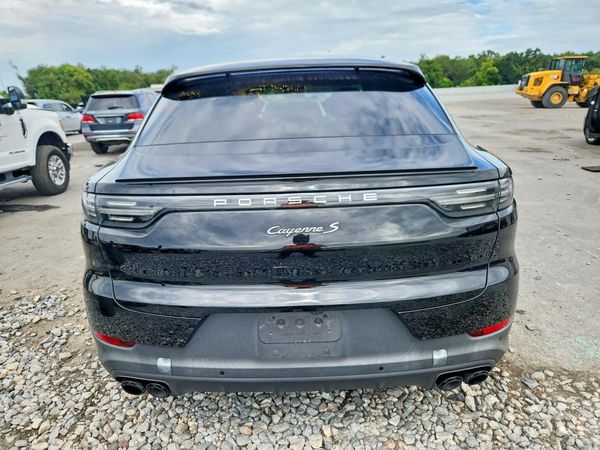 2021 PORSCHE CAYENNE E-Hybrid Coupe