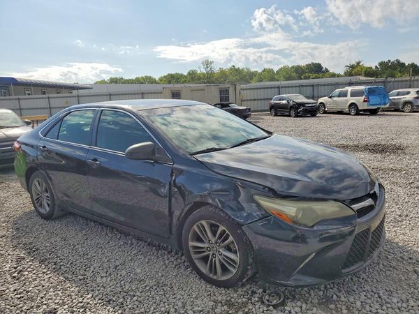 2015 TOYOTA CAMRY