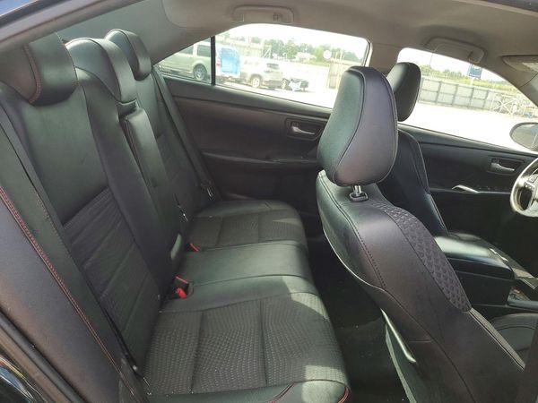 2015 TOYOTA CAMRY