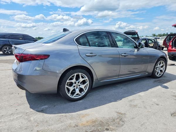 2018 ALFA ROMEO GIULIA TI AWD