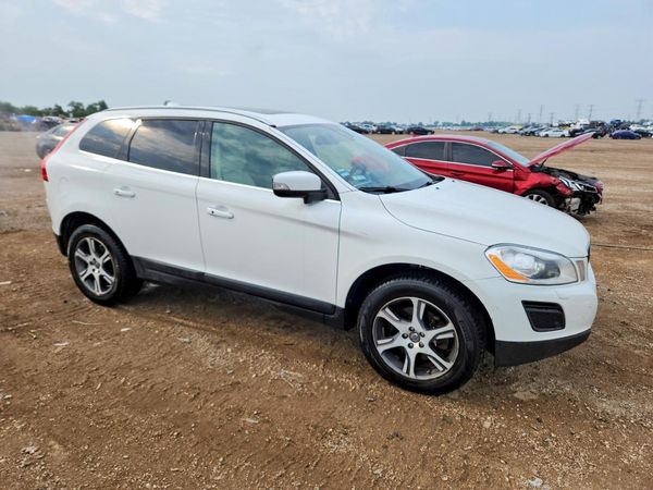 2013 VOLVO XC60