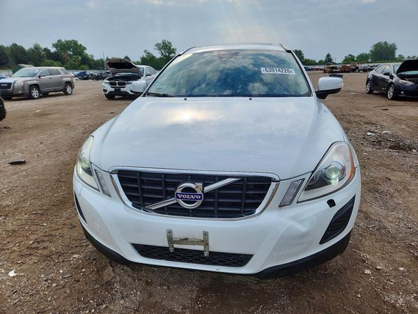 2013 VOLVO XC60