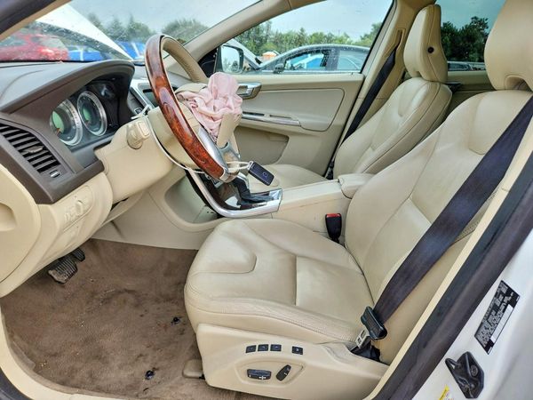 2013 VOLVO XC60