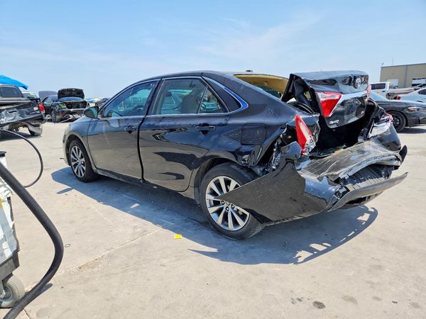 2016 TOYOTA CAMRY