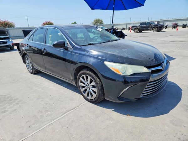 2016 TOYOTA CAMRY