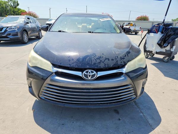 2016 TOYOTA CAMRY