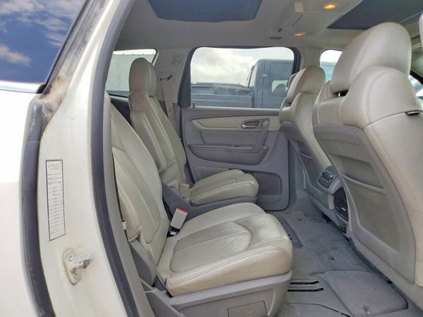 2015 CHEVROLET TRAVERSE 2LT