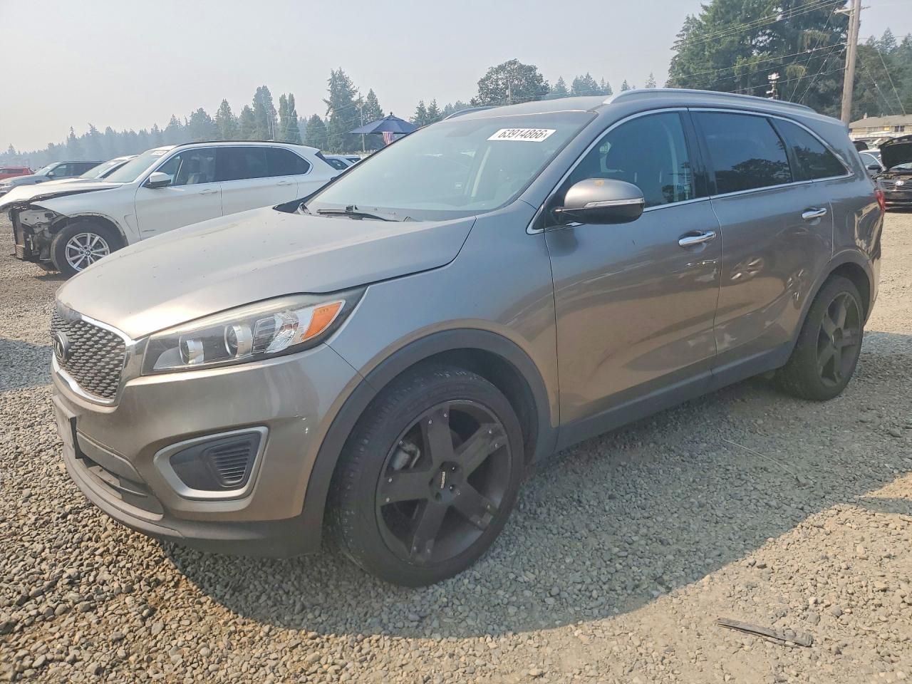 2016 KIA SORENTO L / LX
