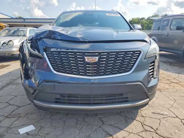 2019 CADILLAC XT4 Premium Luxury