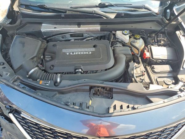 2019 CADILLAC XT4 Premium Luxury