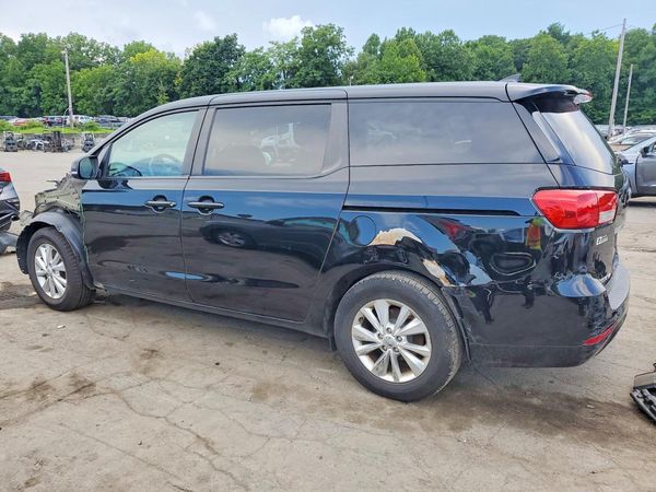 2018 KIA SEDONA LX