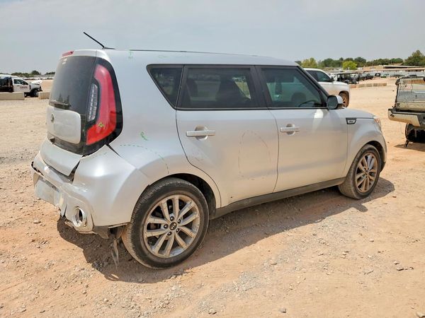 2019 KIA SOUL
