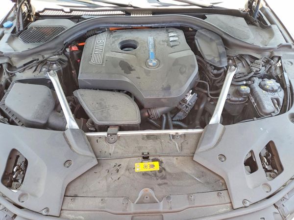 2018 BMW 530E
