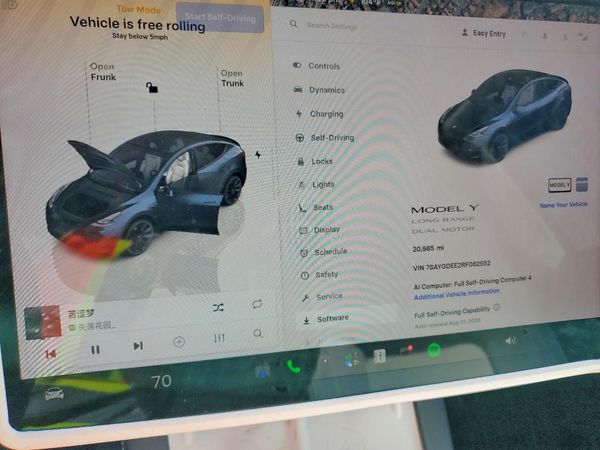 2024 TESLA MODEL Y