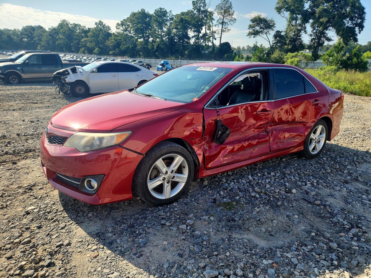 2014 TOYOTA CAMRY
