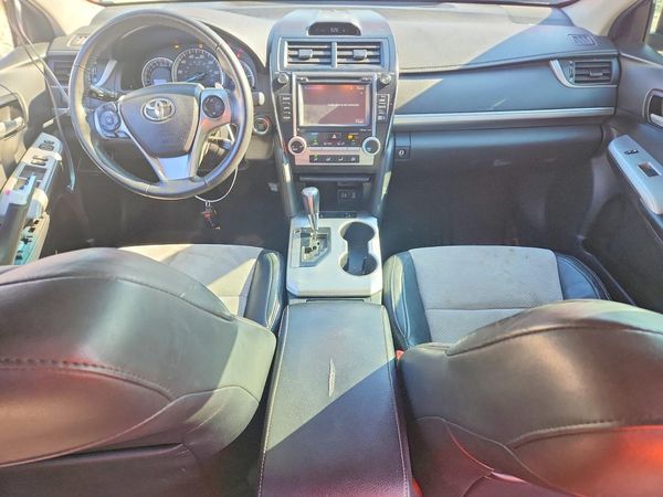 2014 TOYOTA CAMRY