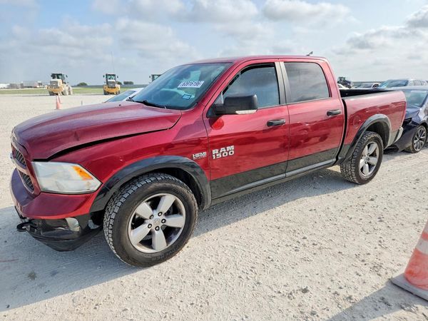 2015 RAM 1500 SLT