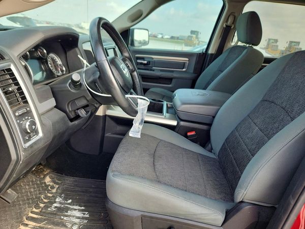 2015 RAM 1500 SLT
