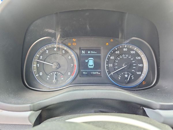 2021 HYUNDAI KONA SE