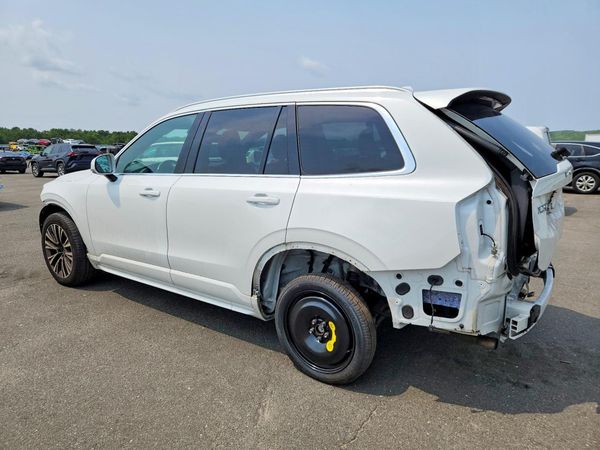 2021 VOLVO XC90