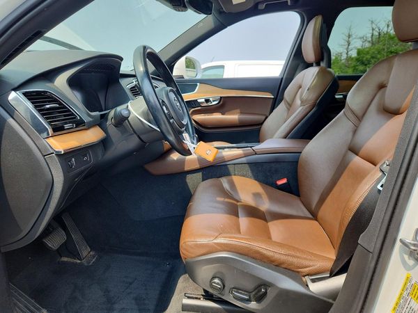 2021 VOLVO XC90