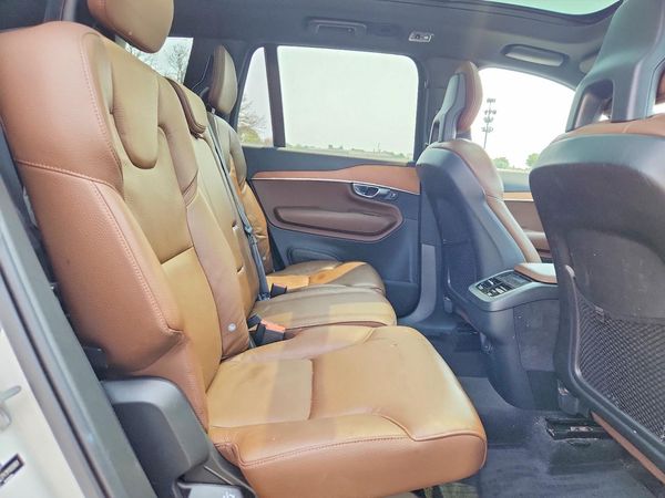 2021 VOLVO XC90