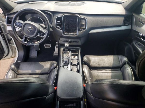 2016 VOLVO XC90 SVR5 R-Design — CKPT