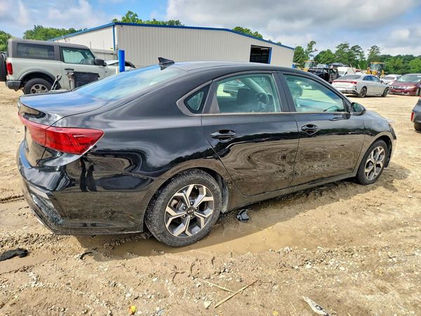 2021 KIA FORTE FE, LXS