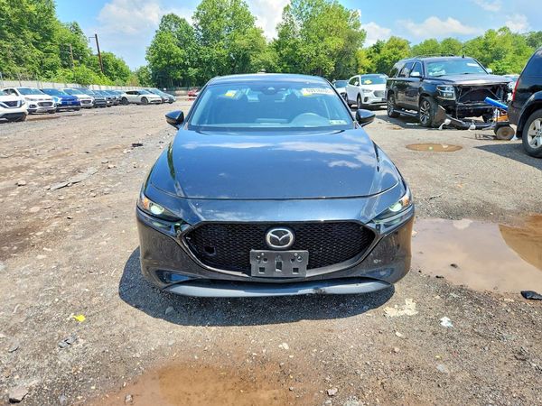 2021 MAZDA 3