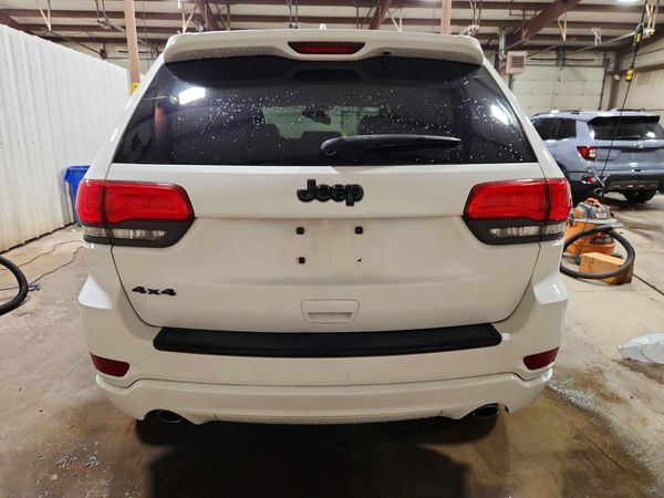 2015 JEEP GRAND CHEROKEE LAREDO 4X4