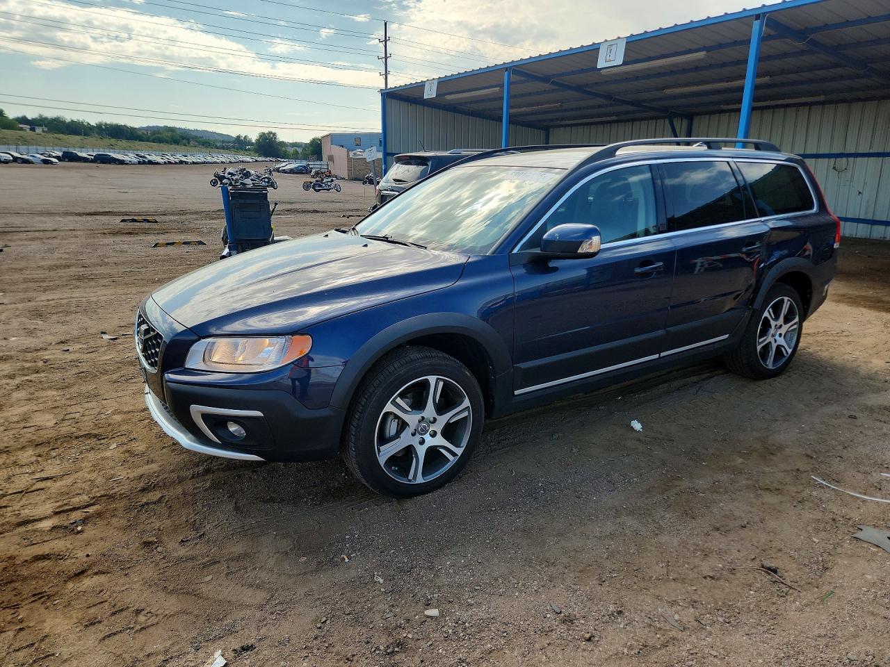 2014 VOLVO XC70