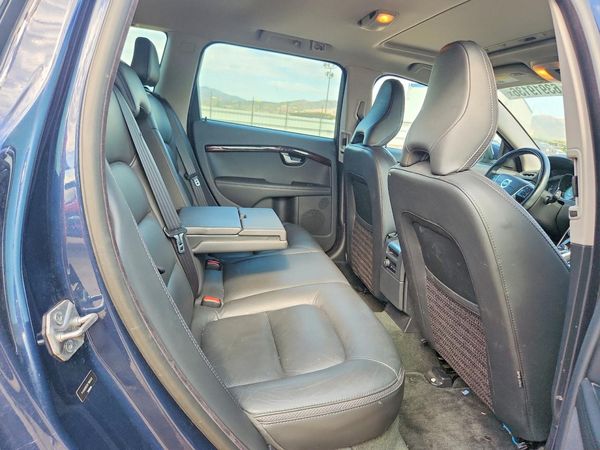 2014 VOLVO XC70