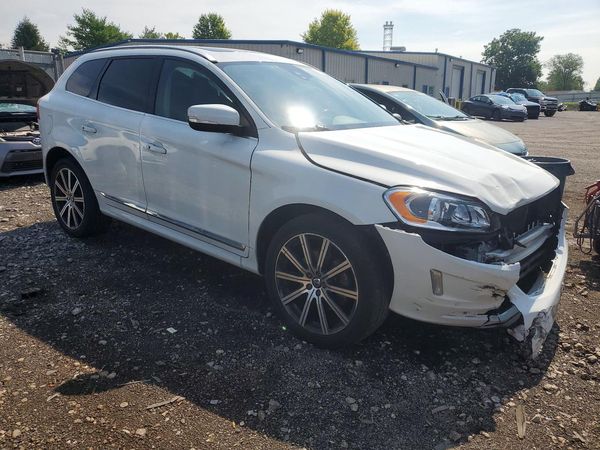 2016 VOLVO XC60 SV33 Premier