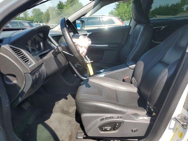 2016 VOLVO XC60 SV33 Premier