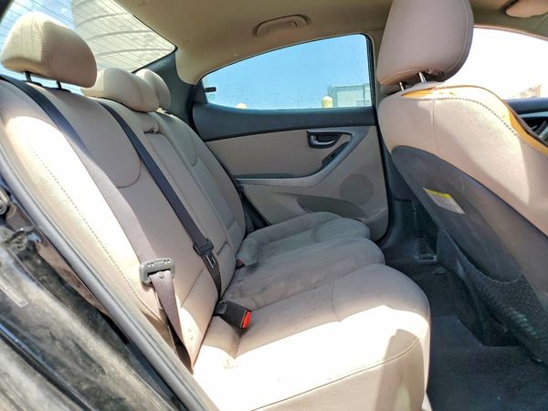 2015 HYUNDAI ELANTRA GLS(Middle)