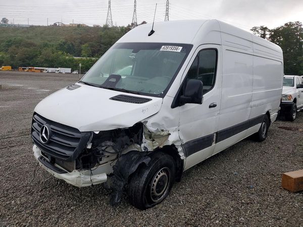 2025 MERCEDES-BENZ SPRINTER