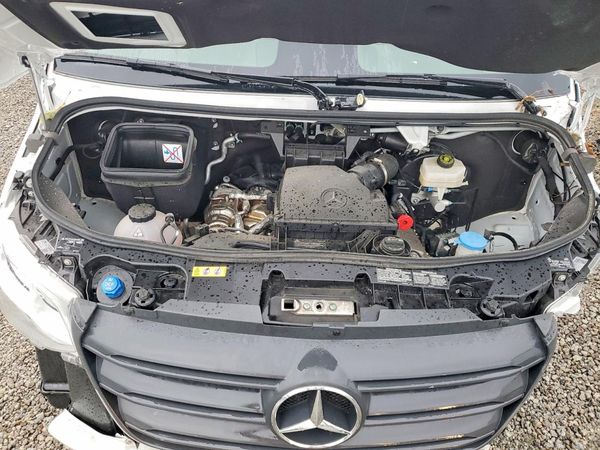 2025 MERCEDES-BENZ SPRINTER