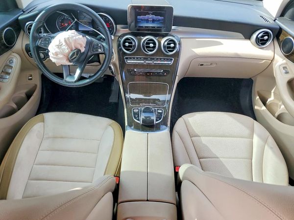 2016 MERCEDES-BENZ GLC