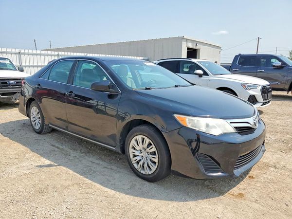 2012 TOYOTA CAMRY — Passenger 3/4
