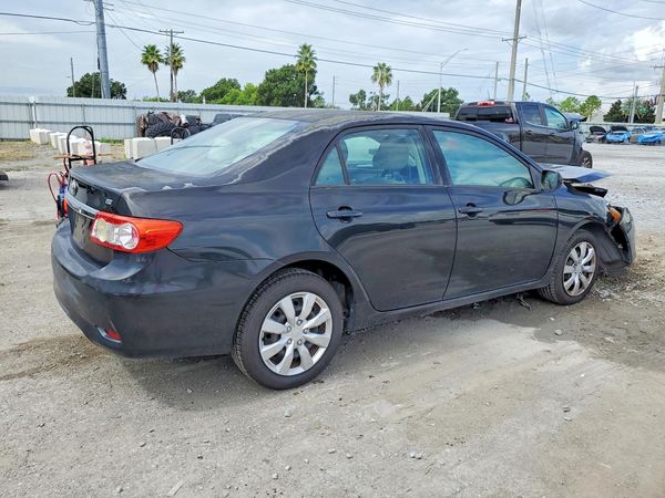 2012 TOYOTA COROLLA