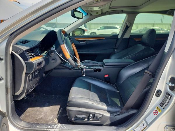 2014 LEXUS ES 300h